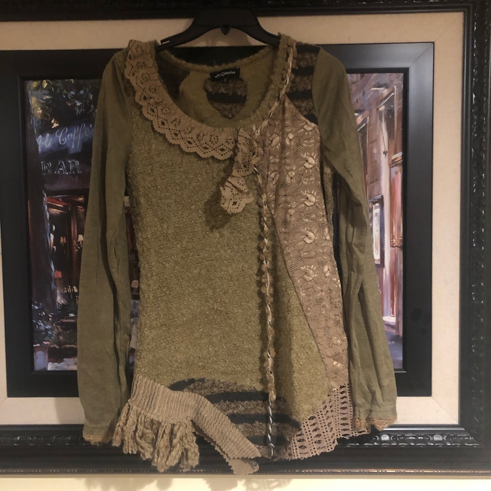 Adorable fall/winter top long sleeves 🧶🧵🍁❄️